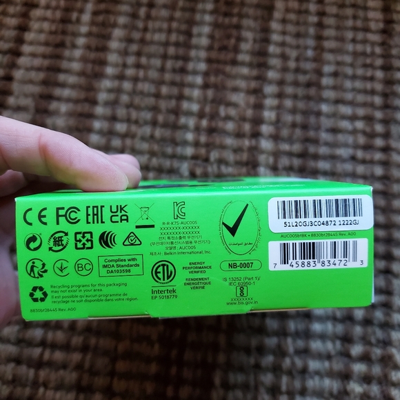 Belkin SOUNDFORM Play True Wireless Earbuds - Picture 3 of 7